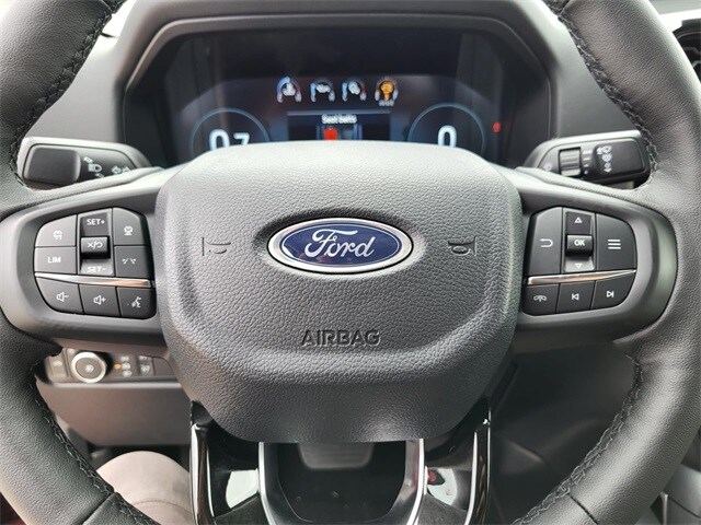 2025 Ford Ranger Lariat photo 2