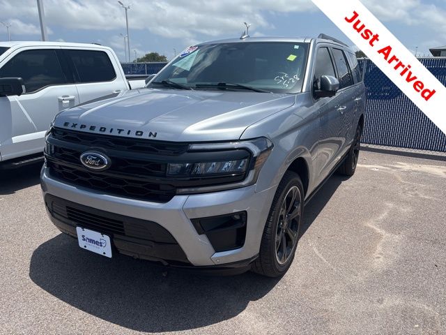 2024 Ford Expedition Limited's photo