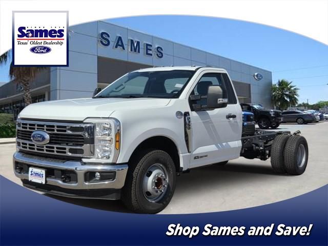 2026 Ford F-350 Super Duty Chassis Cab XL