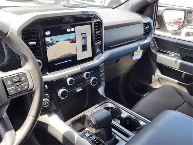 2025 Ford F-150 XLT photo 4