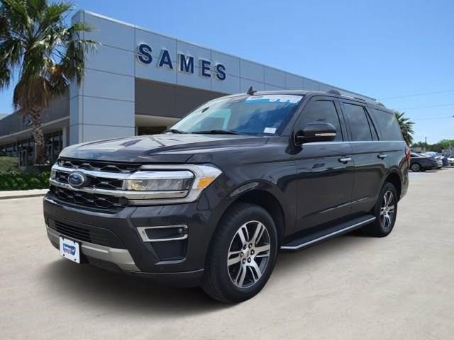 2022 Ford Expedition Limited's photo