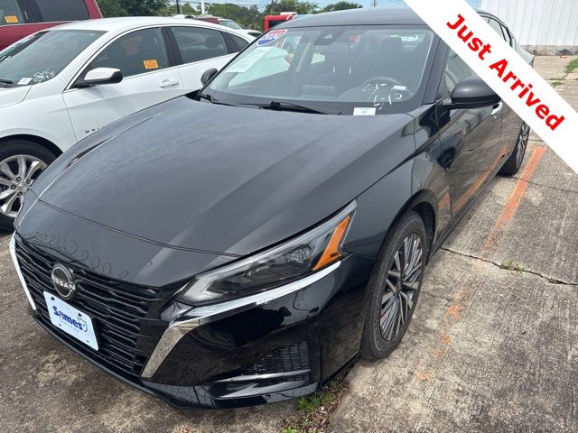 2024 Nissan Altima 2.5 SV's photo
