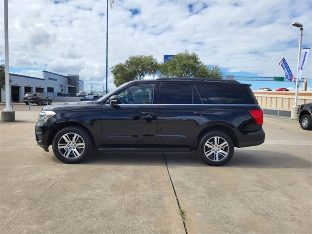 Certified 2024 Ford Expedition XLT SUV
