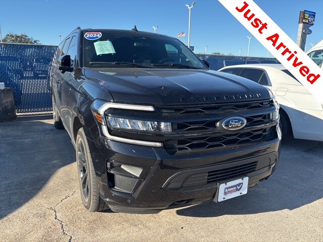 2024 Ford Expedition MAX Limited photo 2