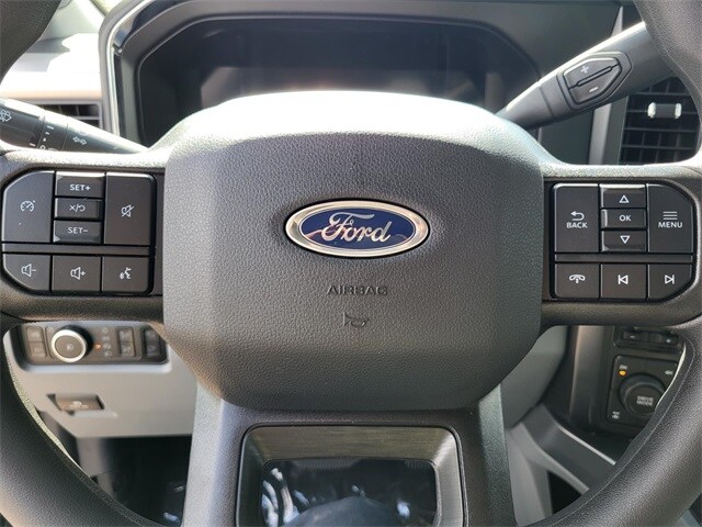 2026 Ford F-250 XLT photo 2