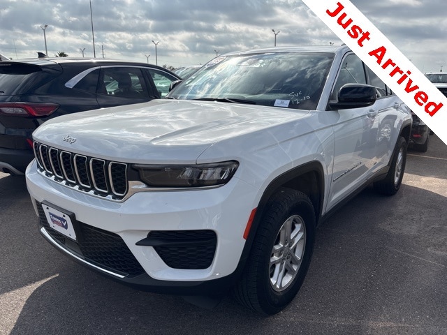 2023 Jeep Grand Cherokee Laredo's photo