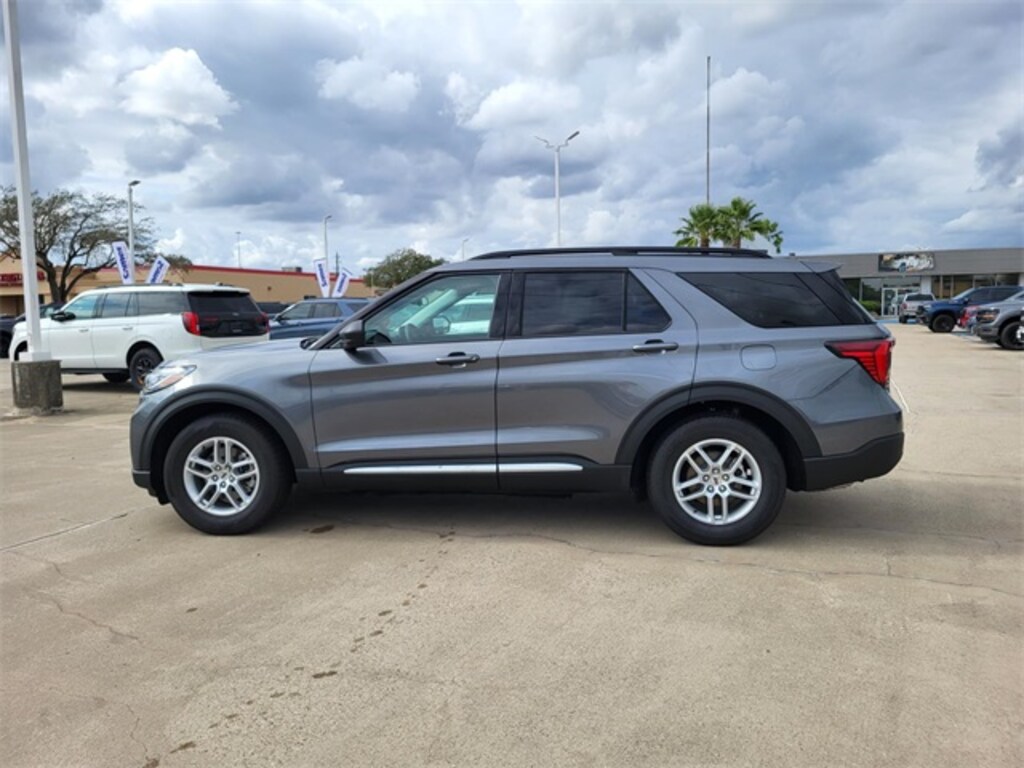 New 2025 Ford Explorer Active SUV