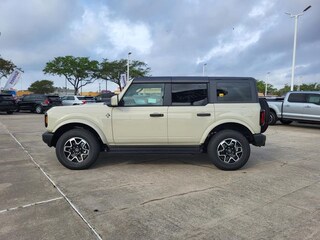 2026 Ford Bronco Outer Banks SUV