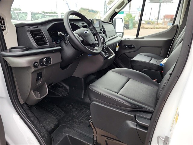 2025 Ford Transit photo 2