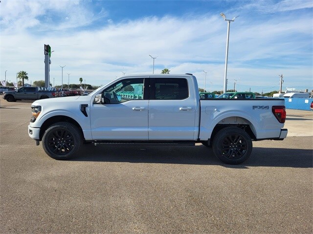 2025 Ford F-150 XLT photo 2