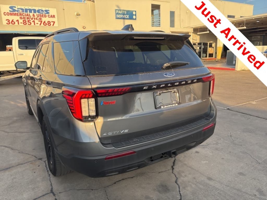 Used 2025 Ford Explorer Active SUV