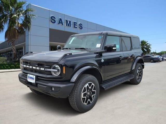 2025 Ford Bronco Outer Banks's photo
