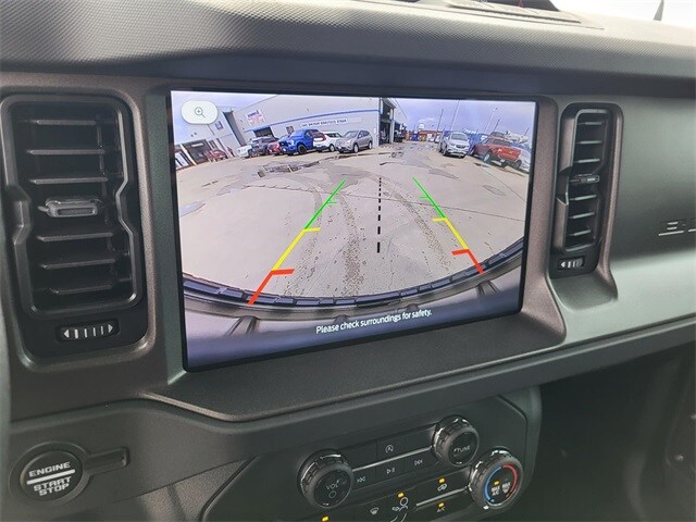 2025 Ford Bronco Base photo 4