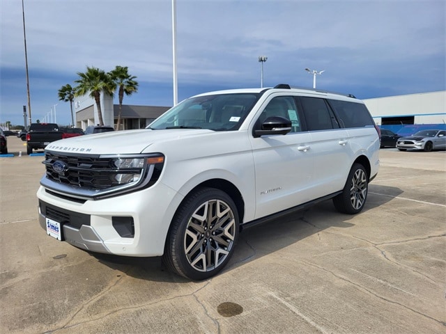 2026 Ford Expedition Platinum's photo