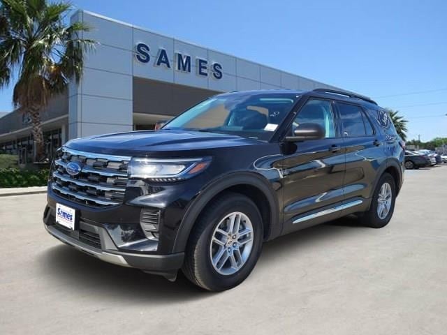 2025 Ford Explorer Active's photo
