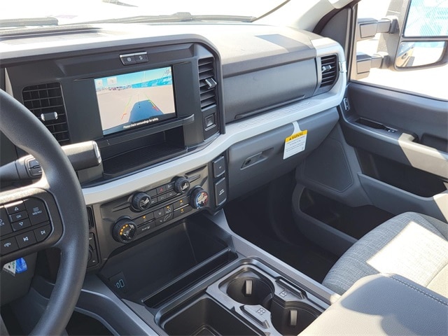 2026 Ford F-250 Super Duty XLT - Photo 4