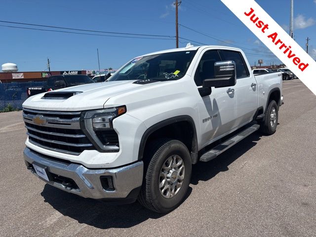 2025 Chevrolet Silverado HD LTZ 4WD Crew Cab Standard Box's photo