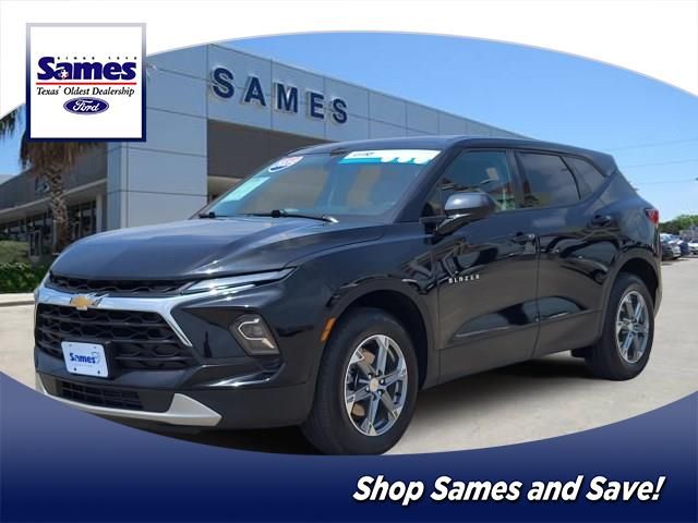 2025 Chevrolet Blazer 2.0T 2LT FWD's photo
