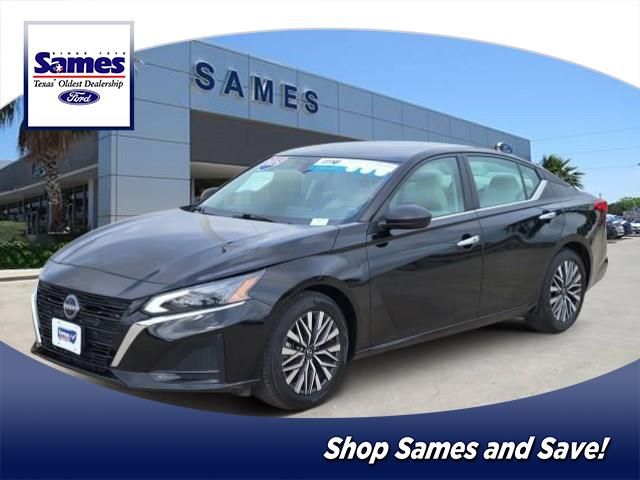 2025 Nissan Altima 2.5 SV's photo