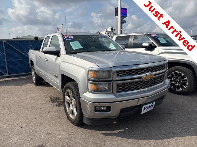 2015 Chevrolet Silverado 1500 LT photo 2