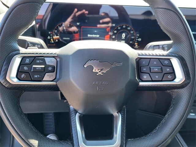 2025 Ford Mustang GT Premium photo 3