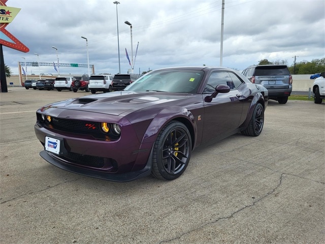 2020 Dodge Challenger R/T's photo