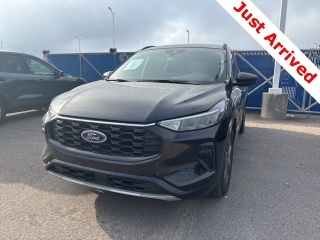 2024 Ford Escape ST-Line's photo