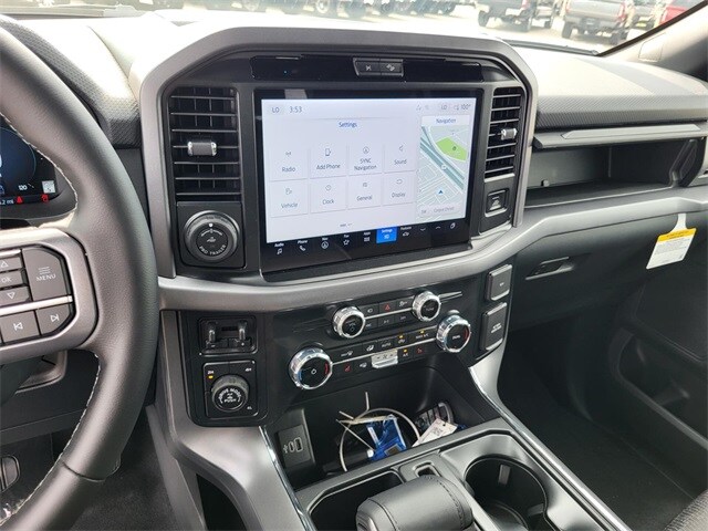 2025 Ford F-150 XLT photo 4