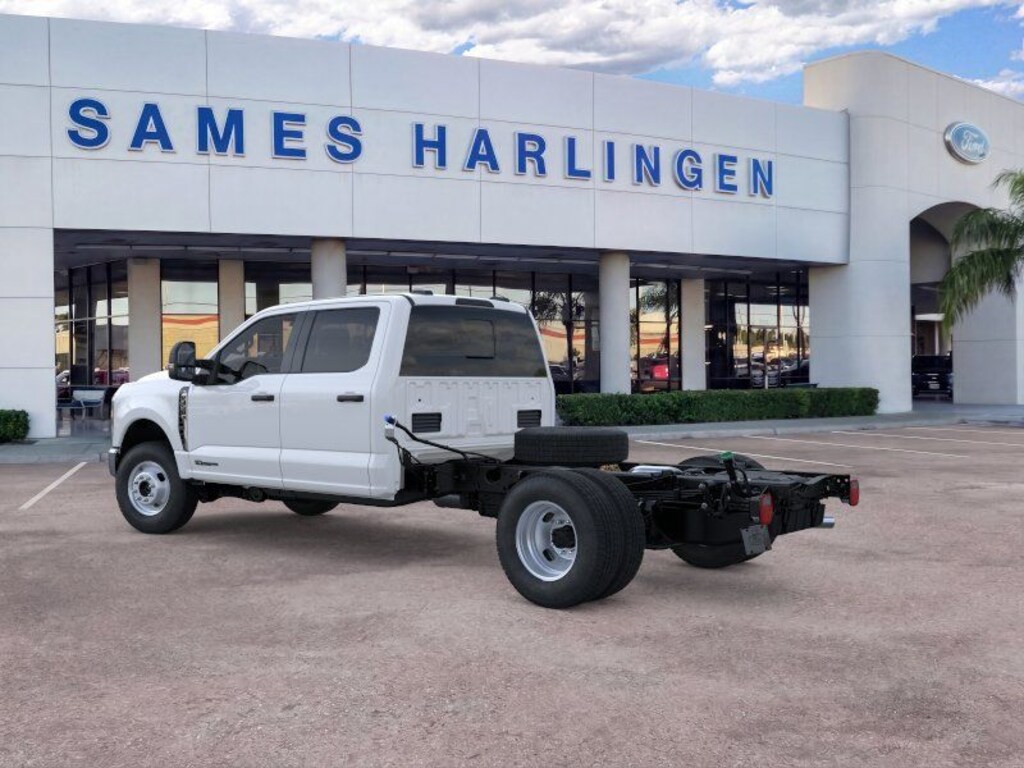 New 2026 Ford F-350 Chassis Truck Crew Cab