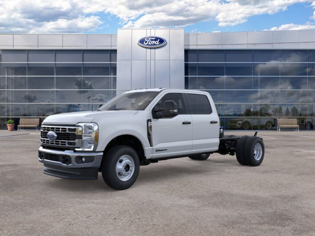 New 2026 Ford F-350 Chassis Truck Crew Cab