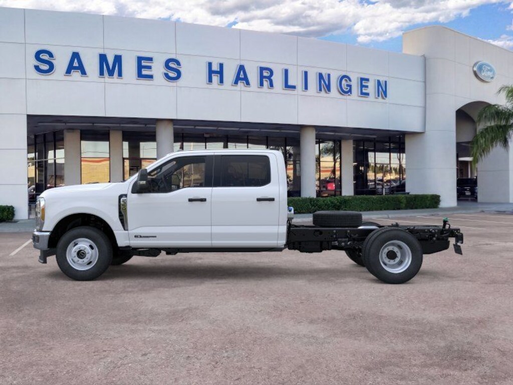 New 2026 Ford F-350 Chassis Truck Crew Cab