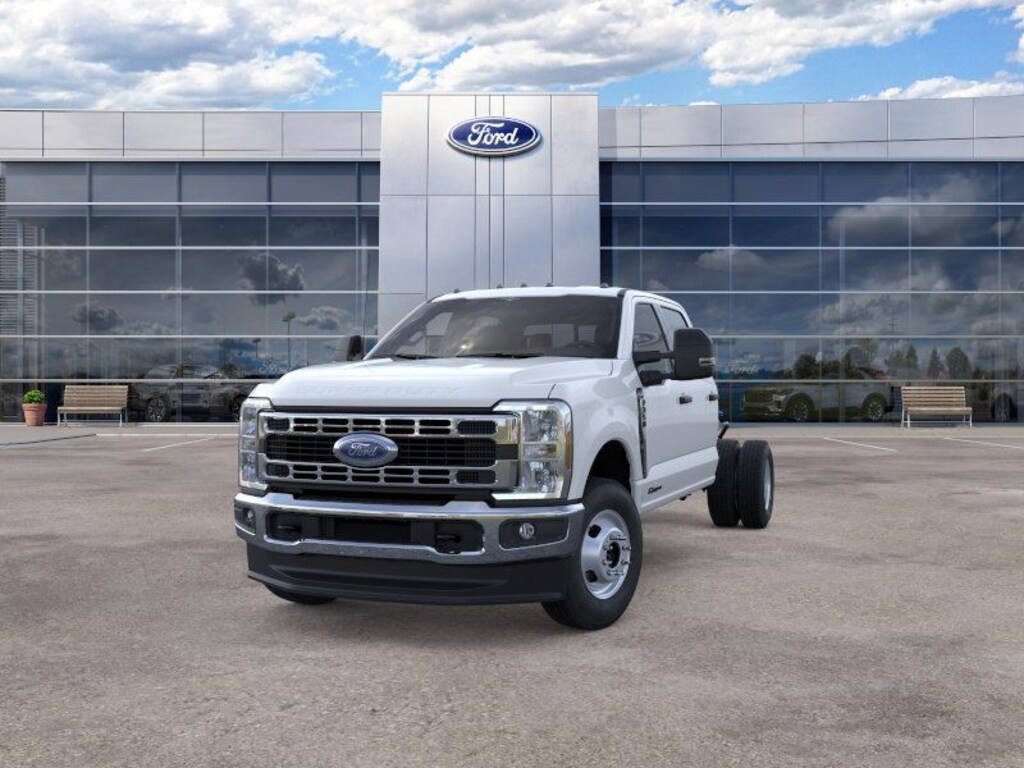 New 2026 Ford F-350 Chassis Truck Crew Cab