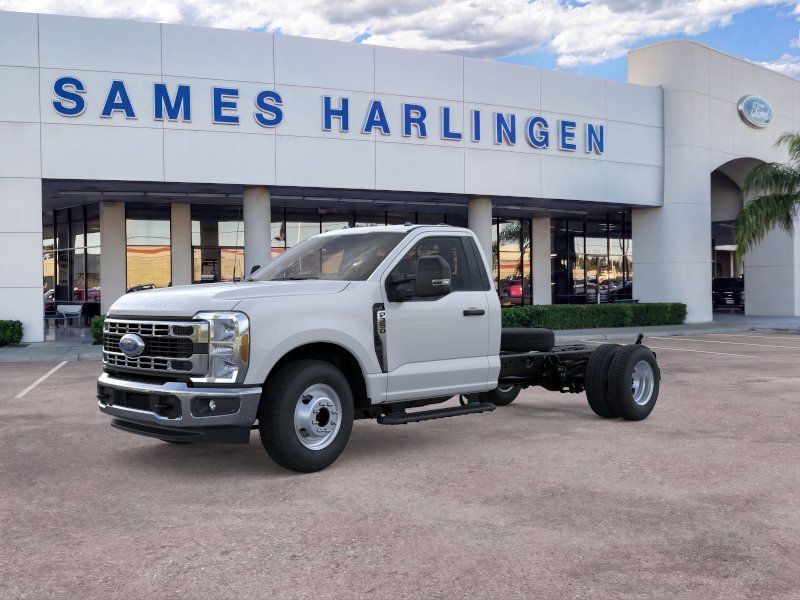 2026 Ford F-350 Super Duty Chassis Cab