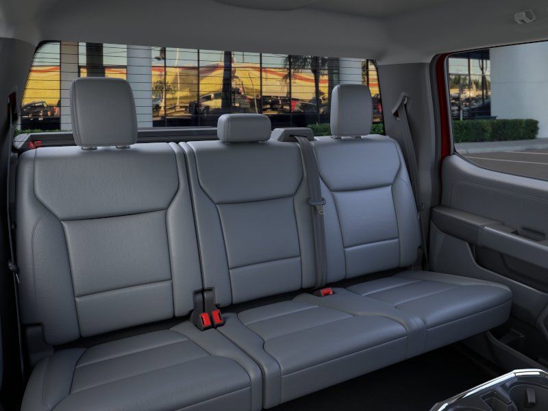 2025 Ford F-150 Lightning Flash - Photo 11