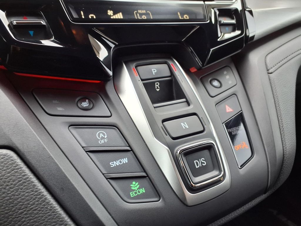 2024 Honda Odyssey SPORT - Photo 18