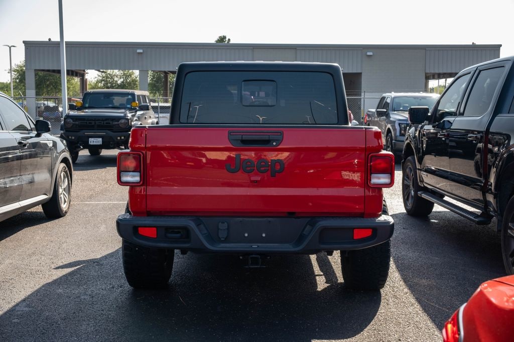 Certified 2023 Jeep Gladiator Sport Truck Crew Cab