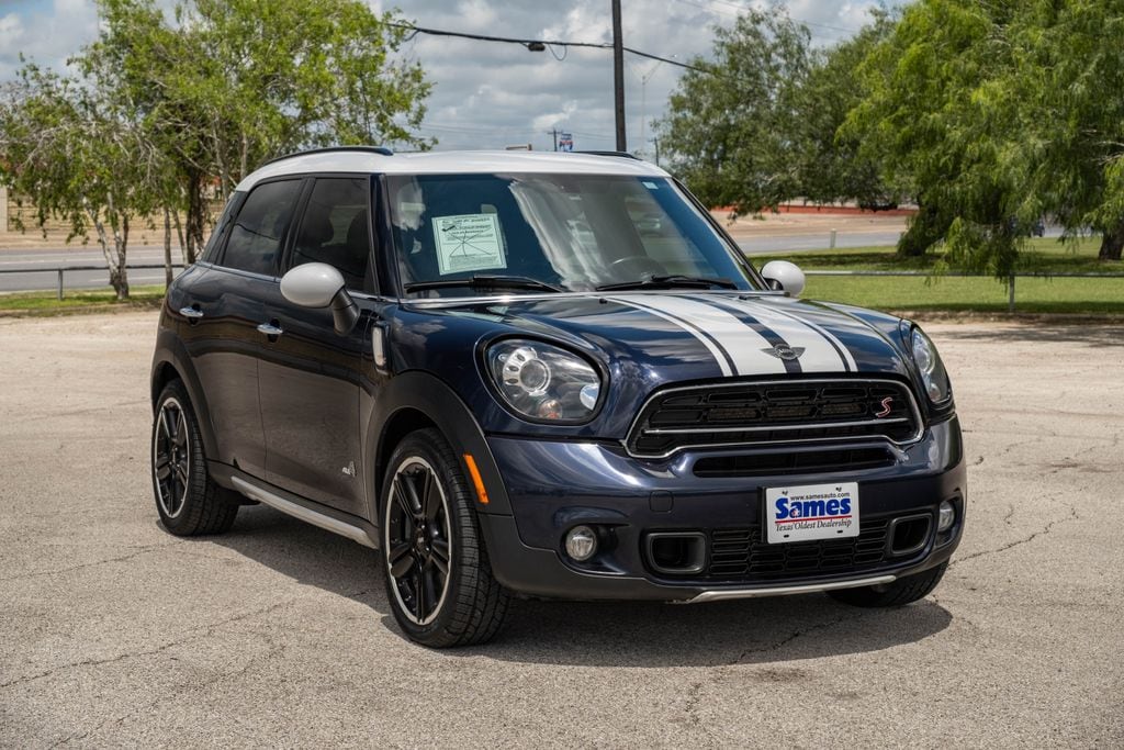 Used 2016 MINI Countryman Countryman S with VIN WMWZC5C56GWU04332 for sale in Harlingen, TX