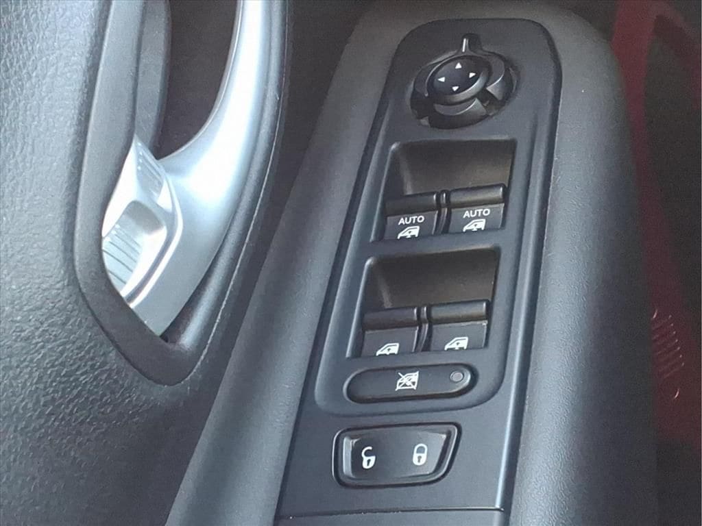 2023 Jeep Renegade Trailhawk - Photo 29