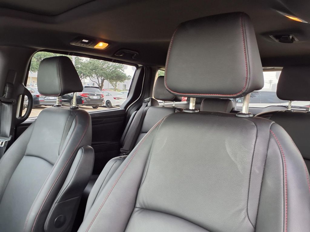 2024 Honda Odyssey SPORT - Photo 17