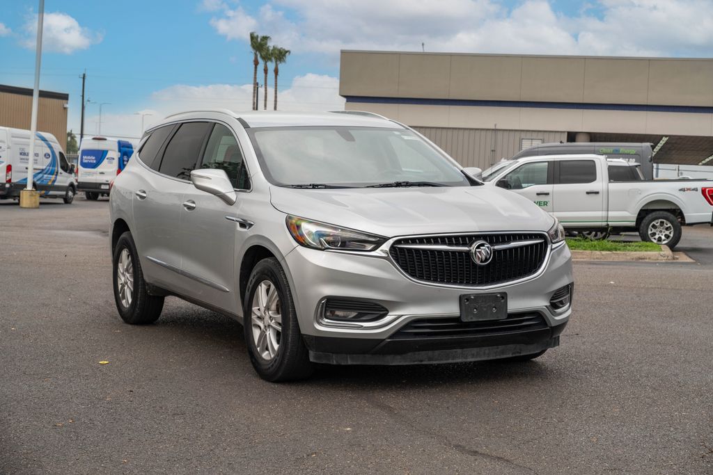 2019 Buick Enclave Essence's photo
