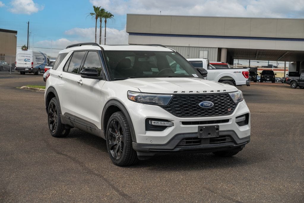 2023 Ford Explorer ST 4WD's photo