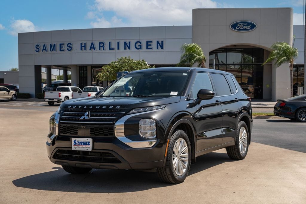Used 2024 Mitsubishi Outlander ES