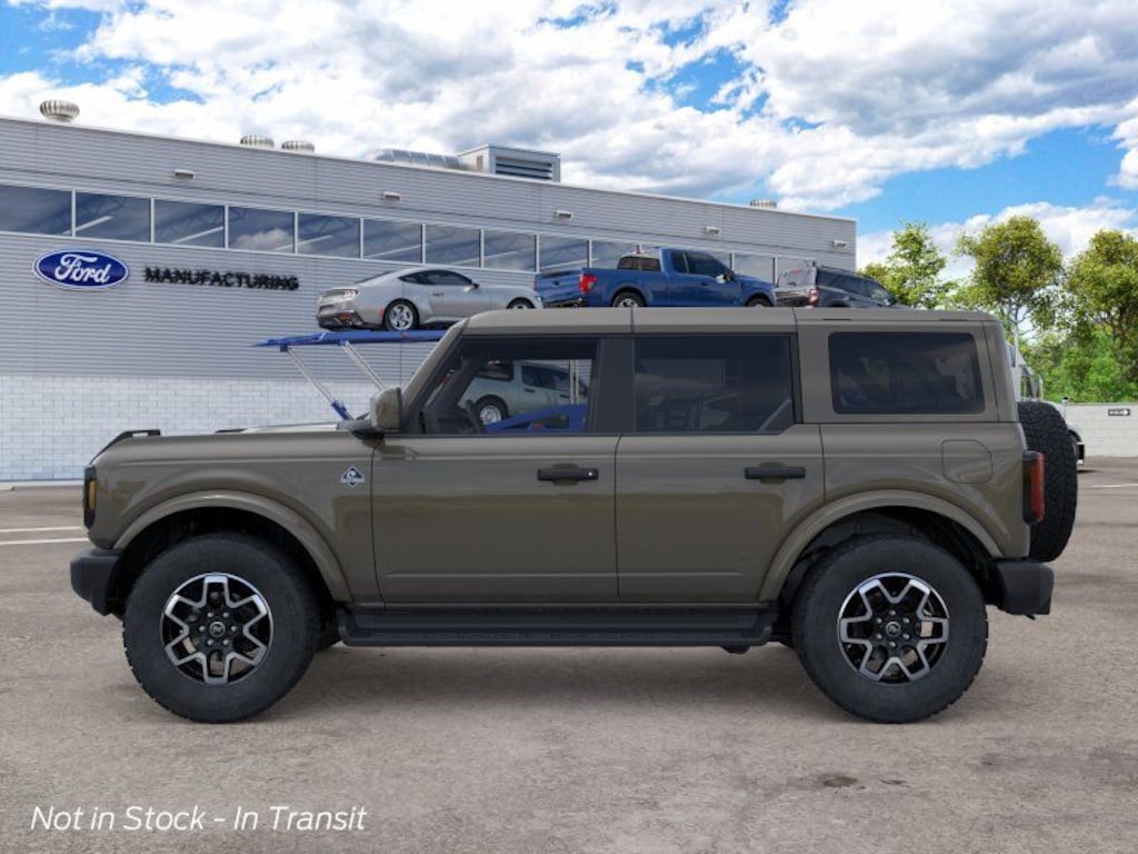 New 2026 Ford Bronco Outer Banks SUV