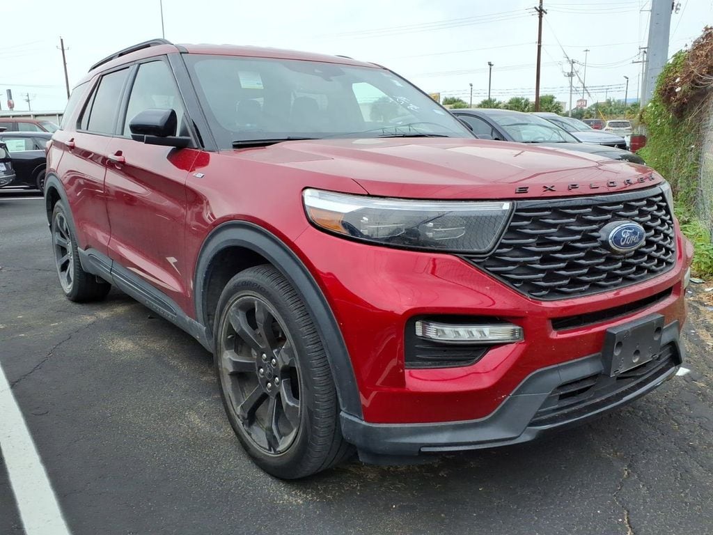 2022 Ford Explorer ST-LINE RWD's photo