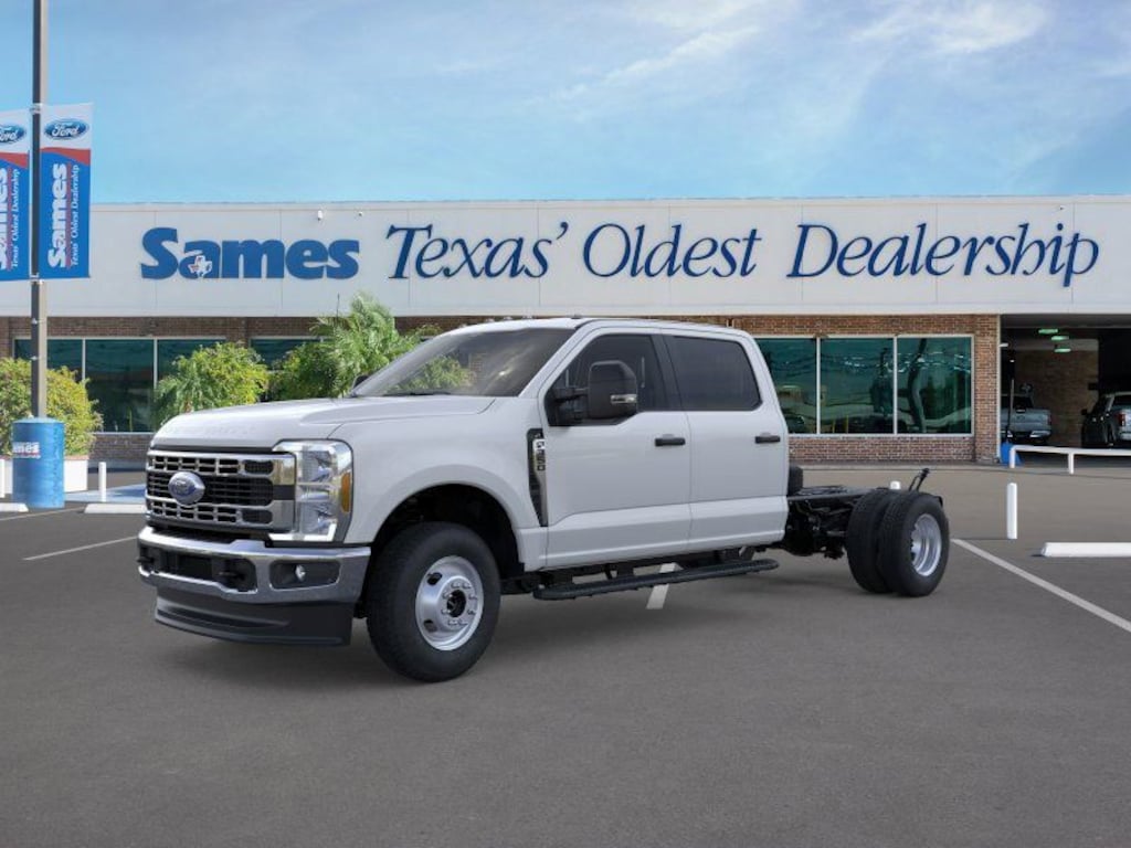 New 2026 Ford F-350 Chassis Truck Crew Cab