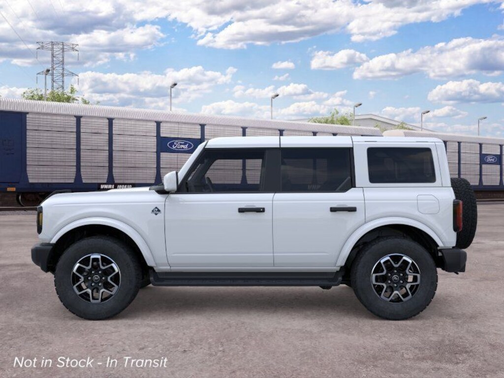 New 2026 Ford Bronco Outer Banks SUV