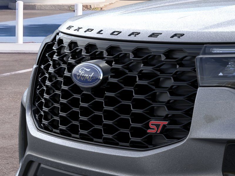 2026 Ford Explorer ST - Photo 17