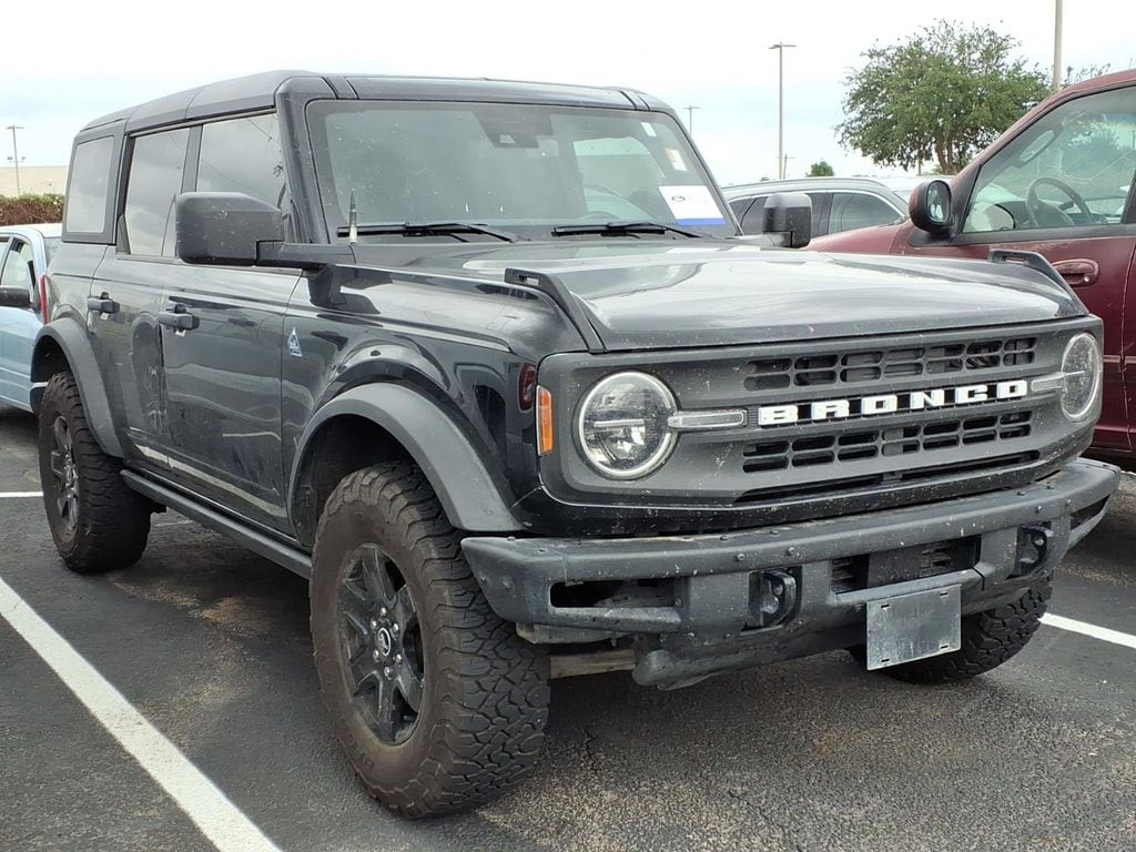 2022 Ford Bronco 4-Door Black Diamond