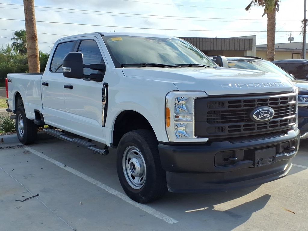 2023 Ford F-250 XL 4x4 Crew Cab 8' Box's photo