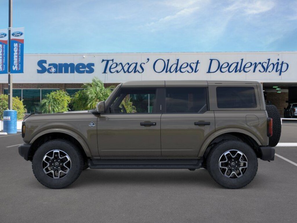 New 2026 Ford Bronco Outer Banks SUV
